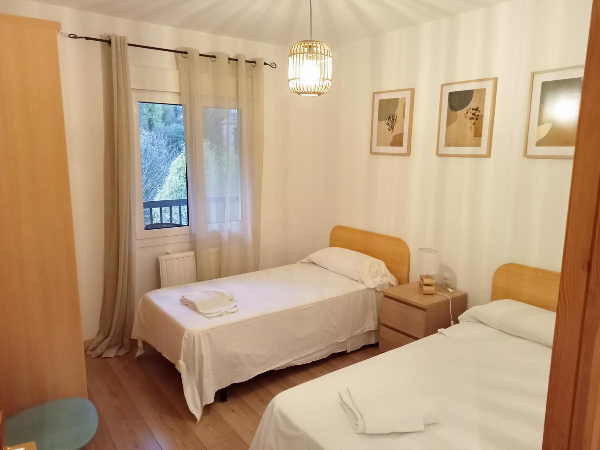 Apartamentos Biescas 3000 ภายนอก รูปภาพ