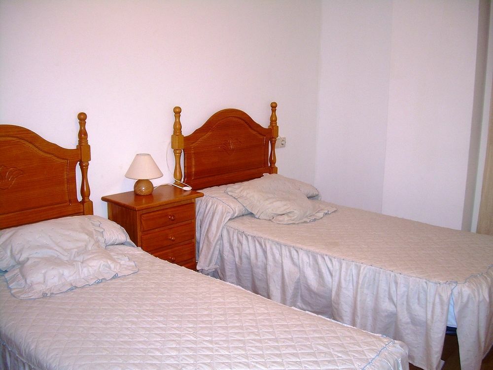 Apartamentos Biescas 3000 ภายนอก รูปภาพ